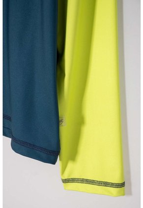 Camiseta De Baño De Mic Azul Y Verde Para Niño 12