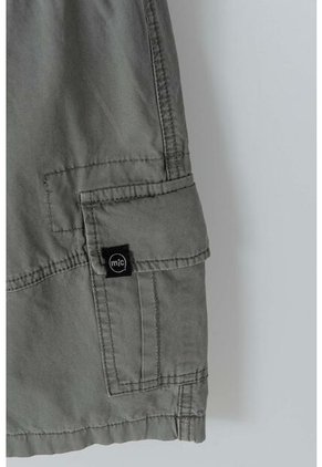 Bermuda De Mic Con Cordón Verde Para Niño 12