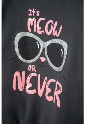 Buzo De Mic Cerrado Gris Para Niña 12