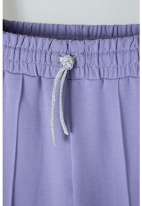 Jogger De Mic Bota Ancha Morado Para Niña 14
