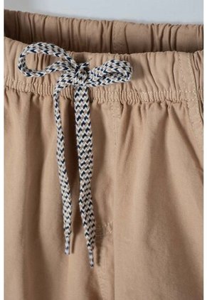 Bermuda De Mic Con Cordón Caqui Para Niño 8