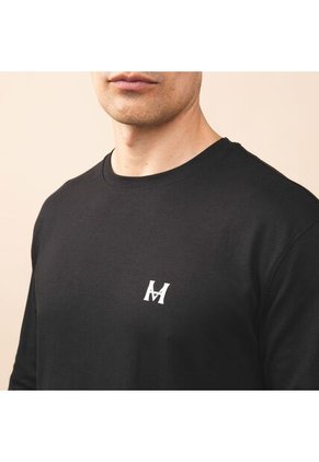 Camiseta Manga Larga Negro Tierra Arriba Camiseta Manga Larga Negro Tierra Arriba Talla XXL