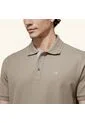 Camiseta Polo Emblema Arena Tierra Arriba Camiseta Polo Emblema Arena Tierra Arriba Talla XL de Mario Hernández