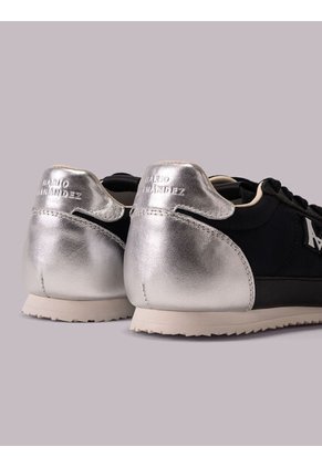 Tenis Cosmo F Noche Plata Tenis Cosmo F Noche Plata Talla 40