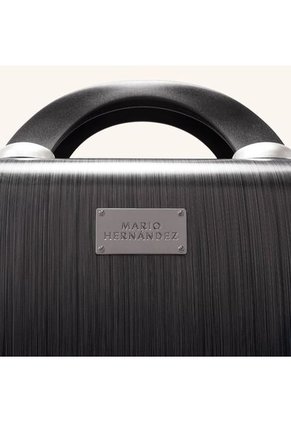 Neceser Armado Negro Metálico Imperial Neceser Armado Negro Metálico Imperial