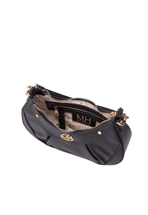 Hobo Bria Negro Binanti Hobo Bria Negro Binanti