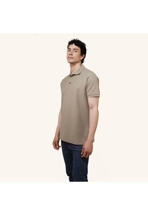 Camiseta Polo Emblema Arena Tierra Arriba