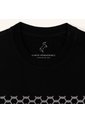 Camiseta Trama Negro Tierra Arriba de Mario Hernández