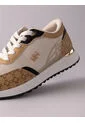 Tenis Delta Latte Oro Tenis Delta Latte Oro Talla 38 de Mario Hernández