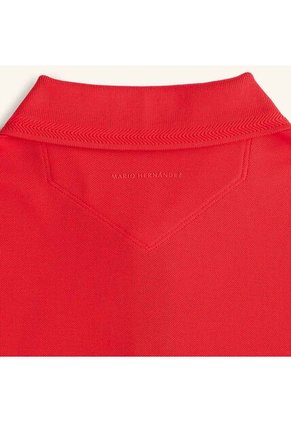 Camiseta Polo Emblema Rojo Tierra Arriba Camiseta Polo Emblema Rojo Tierra Arriba Talla M