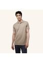 Camiseta Polo Emblema Arena Tierra Arriba Camiseta Polo Emblema Arena Tierra Arriba Talla L de Mario Hernández