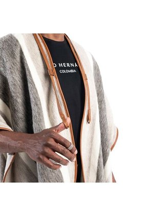 Ruana Boyacense Gris Nobsa Ruana Boyacense Gris Nobsa