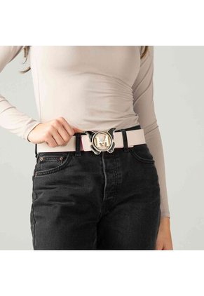 Cinturón Casual Mariposa Monograma Flamenco Beige Cinturón Casual Mariposa Monograma Flamenco Beige Talla S