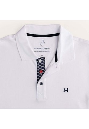 Camiseta Polo Emblema Blanco Tierra Arriba Camiseta Polo Emblema Blanco Tierra Arriba Talla L