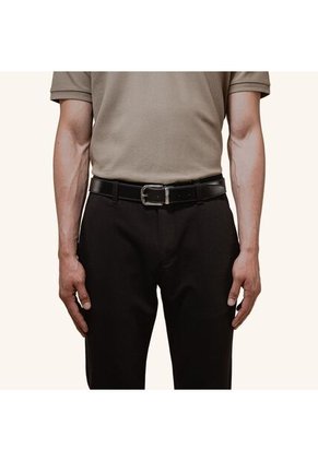 Cinturón Casual Doble Faz Chocolate Negro Esencial Cinturón Casual Doble Faz Chocolate Negro Esencial Talla 120