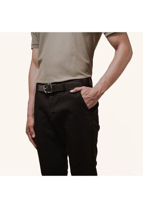 Cinturón Casual Doble Faz Chocolate Negro Esencial Cinturón Casual Doble Faz Chocolate Negro Esencial Talla 120