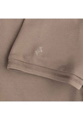 Camiseta Polo Emblema Arena Tierra Arriba Camiseta Polo Emblema Arena Tierra Arriba Talla M