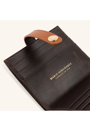 Tarjetero Broche Con Compartimiento Capuchino Mariposas Tarjetero Broche Con Compartimiento Capuchino Mariposas