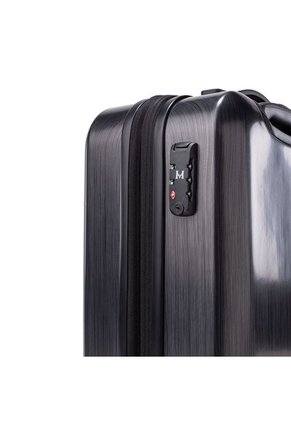 Maleta Pequeña Expandible 20" Negro Metálico Imperial Maleta Pequeña Expandible 20" Negro Metálico Imperial