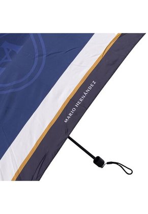 Sombrilla Liviana Monograma Orión Sombrilla Liviana Monograma Orión