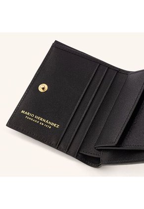 Billetera Lola Mediana Negro Ala Billetera Lola Mediana Negro Ala