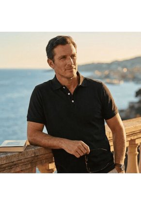 Camiseta Polo Emblema Noche Tierra Arriba Camiseta Polo Emblema Noche Tierra Arriba Talla S