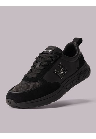 Tenis Astro F Noir Mario Hernández