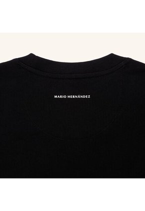 Camiseta Tapiz Negro Tierra Arriba Camiseta Tapiz Negro Tierra Arriba Talla M