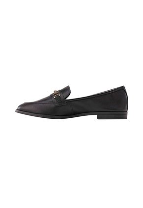 Mocasín Loafer Gardenia Negro Julia