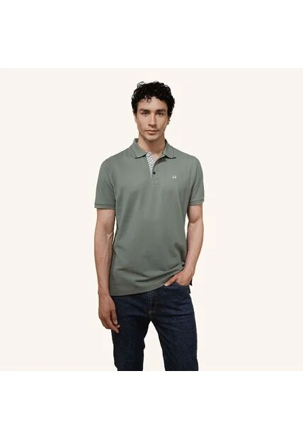 Camiseta Polo Emblema Cipres Tierra Arriba Camiseta Polo Emblema Cipres Tierra Arriba Talla L