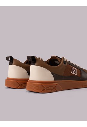 Tenis Saga M Chocolate