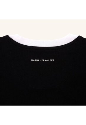 Camiseta Prisma Negro Tierra Arriba Camiseta Prisma Negro Tierra Arriba Talla S