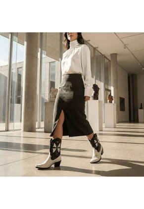 Botas Jerez Caña Media Negro Blanco Glamour Botas Jerez Caña Media Negro Blanco Glamour Talla 39