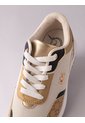 Tenis Delta Latte Oro de Mario Hernández