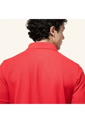 Camiseta Polo Emblema Rojo Tierra Arriba Camiseta Polo Emblema Rojo Tierra Arriba Talla M