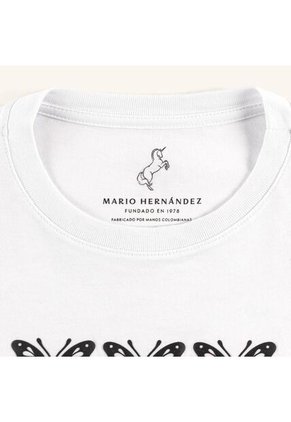 Camiseta Aura Blanco Tierra Arriba Camiseta Aura Blanco Tierra Arriba Talla L