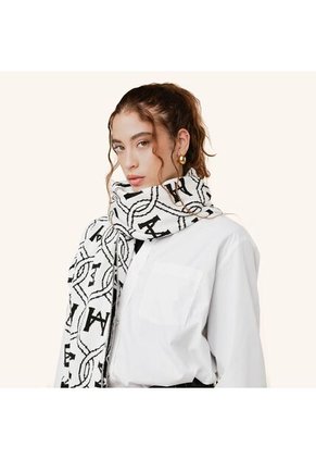 Estola Iza Palenque Negro Beige Cloud Estola Iza Palenque Negro Beige Cloud