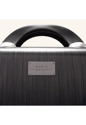 Neceser Armado Negro Metálico Imperial Neceser Armado Negro Metálico Imperial