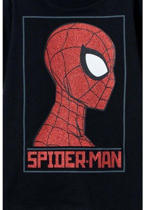 Camiseta De Spider-man Negra Estampada En Frente Para Niño 10