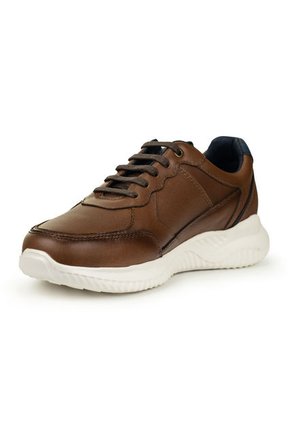Zapato Casual Deportivo Miel Masherland Berlin 2.0