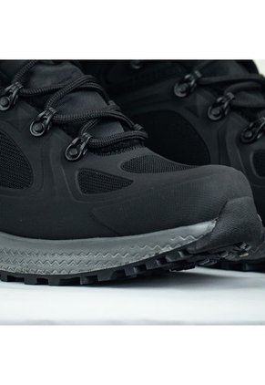 Bota Outdoor Negro Masherland Future Ultra Light