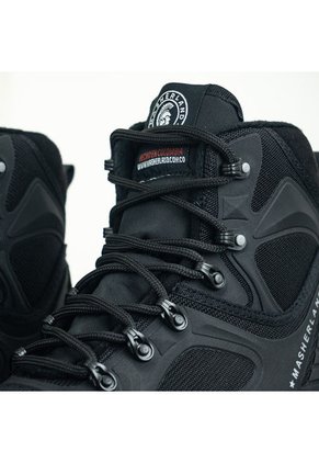 Bota Outdoor Negro Masherland Future Ultra Light