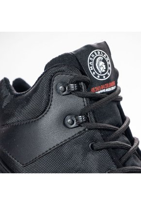 Botas Outdoor Negro Masherland Trek + Cuello Protector