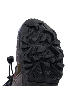 Bota Outdoor Cafe Morado Masherland 345