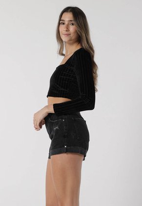 Crop Top Negro Mattelsa