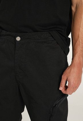Pantalón Negro Mattelsa Cargo