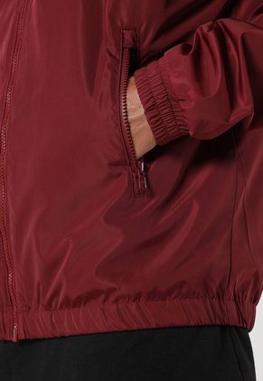 Chaqueta Uva Mattelsa