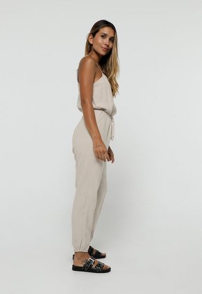 Enterizo Beige Mattelsa