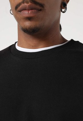 Buzo Negro Mattelsa