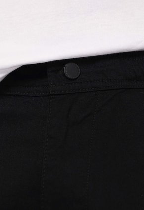 Pantalón Cargo Negro Mattelsa